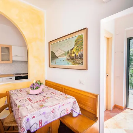 Apartament Portico *