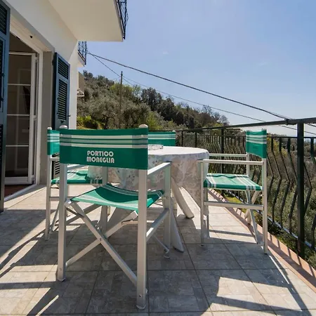 Portico Appartamento Moneglia