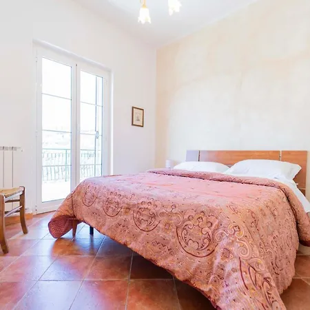 Appartamento Portico Moneglia