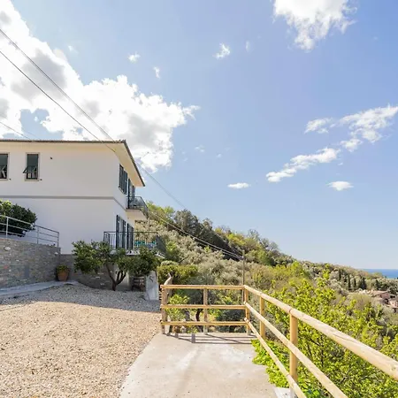 Portico Appartamento Moneglia